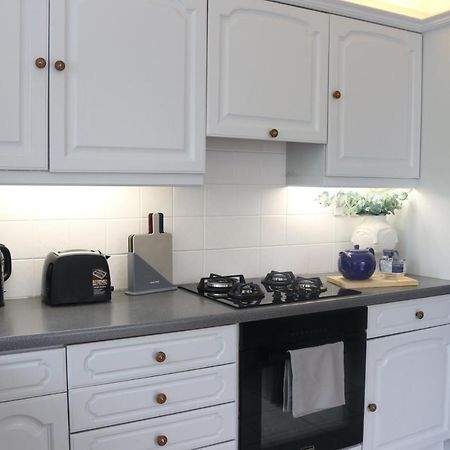 Inviting You To Your Home From Home 10 Minutes From Stratford Westfield Лондон Экстерьер фото
