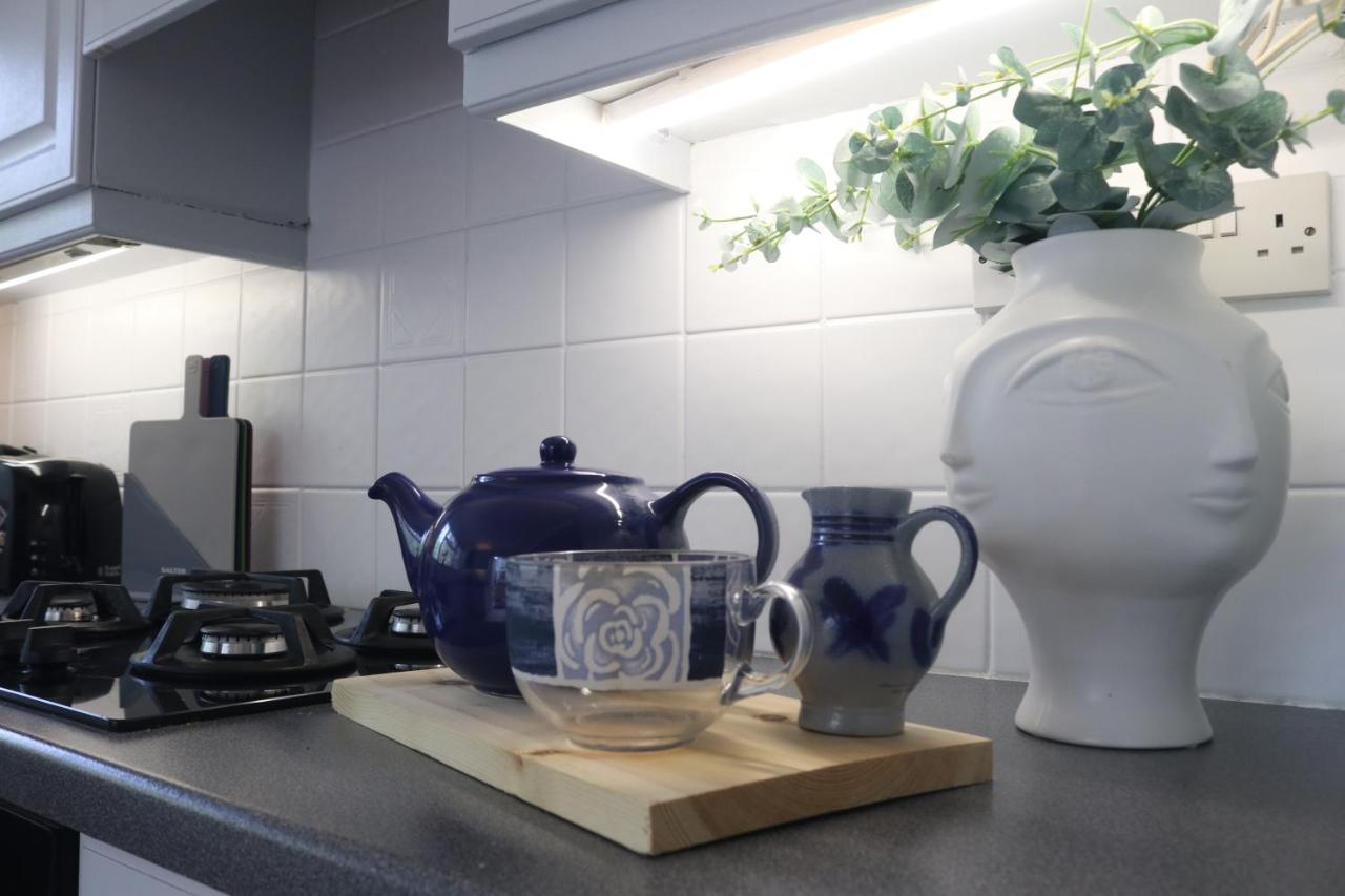 Inviting You To Your Home From Home 10 Minutes From Stratford Westfield Лондон Экстерьер фото