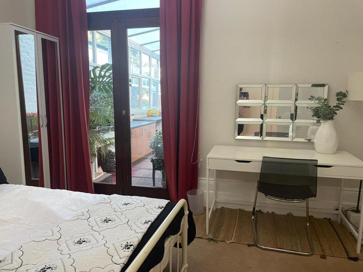 Inviting You To Your Home From Home 10 Minutes From Stratford Westfield Лондон Экстерьер фото