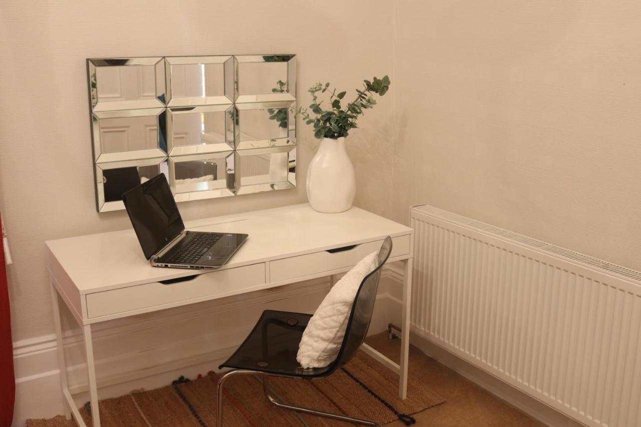 Inviting You To Your Home From Home 10 Minutes From Stratford Westfield Лондон Экстерьер фото